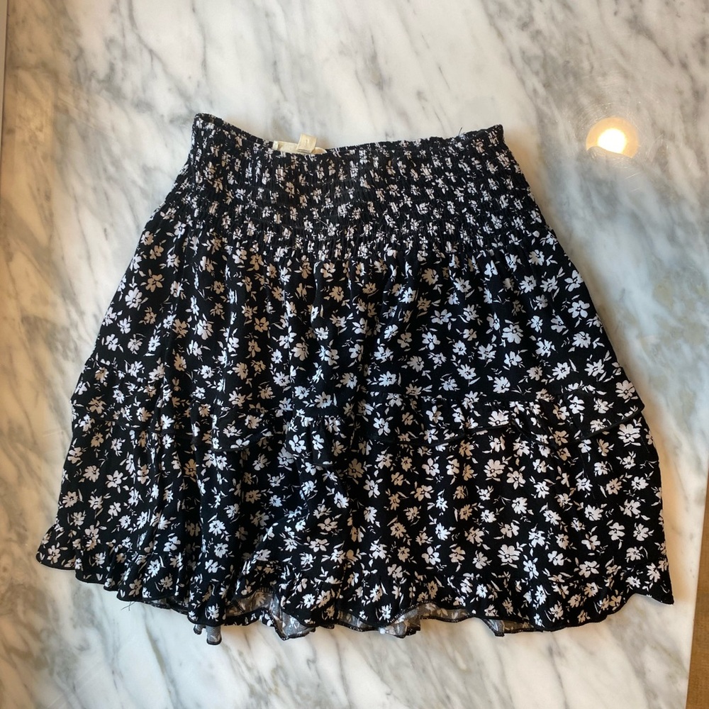 BLACK SKIRT🖤🤍